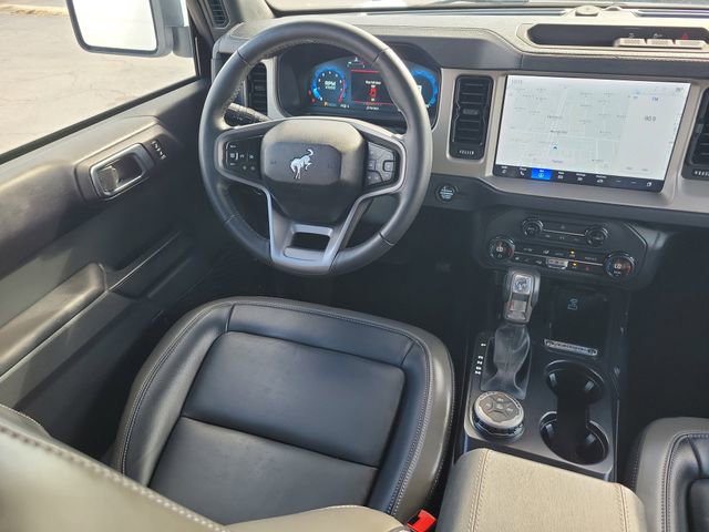 Used 2025 Ford Bronco Outer Banks image 9