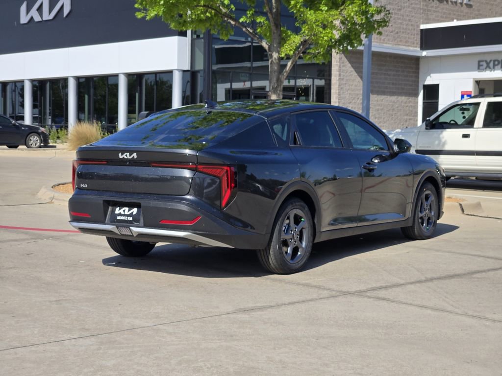 New 2026 Kia K4 FWD image 4