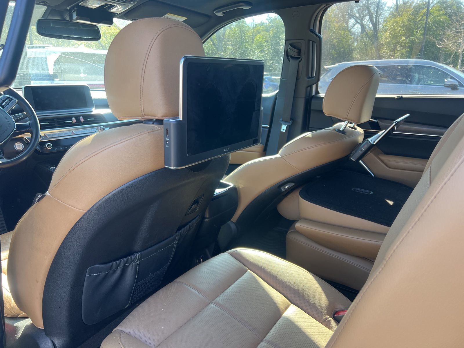 Used 2022 Kia Telluride SX w/ Towing Package image 6