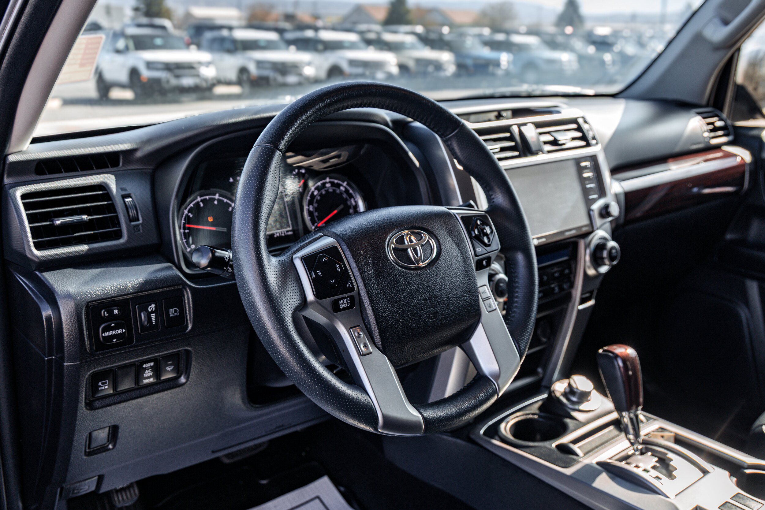 Used 2022 Toyota 4Runner Limited w/ Wilderness Package (TMS) AWD/4WD image 8