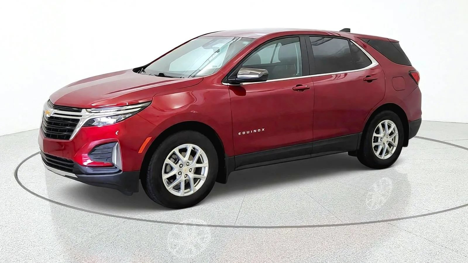 Used 2024 Chevrolet Equinox LT FWD image 4