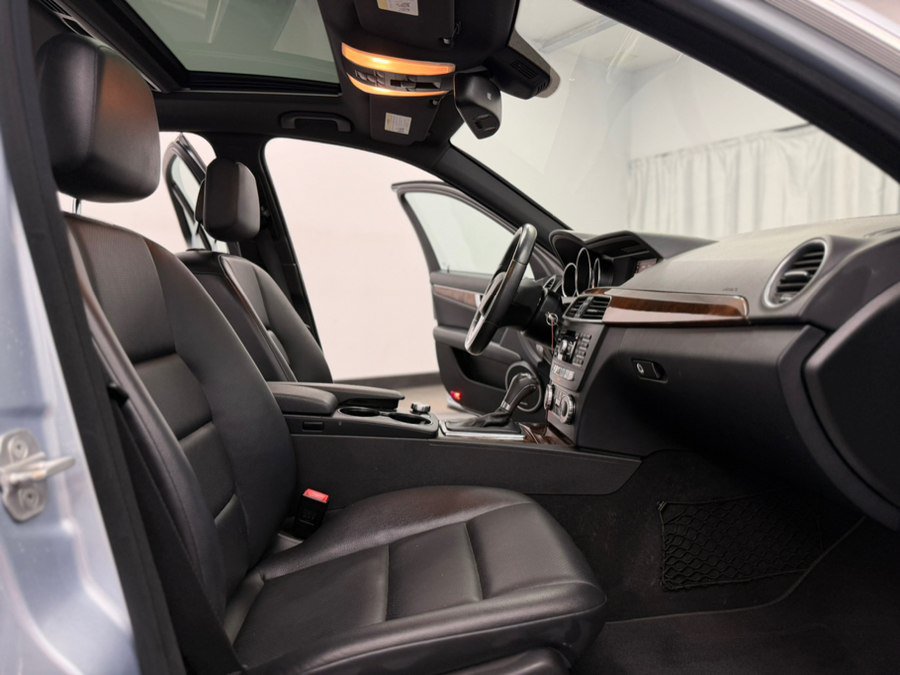 Used 2013 Mercedes-Benz C 300 4MATIC Sedan image 54