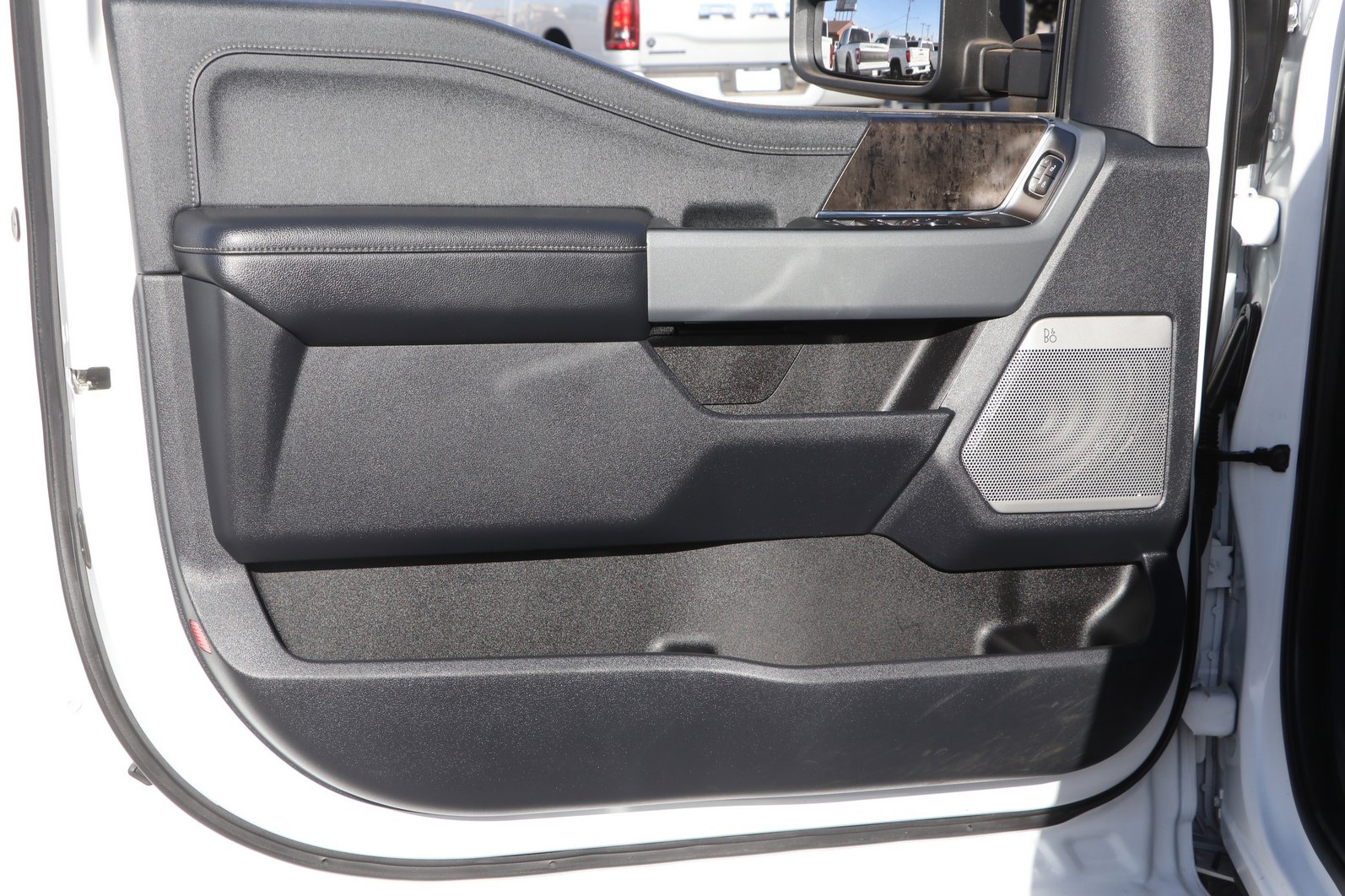 Used 2024 Ford F250 Lariat image 10