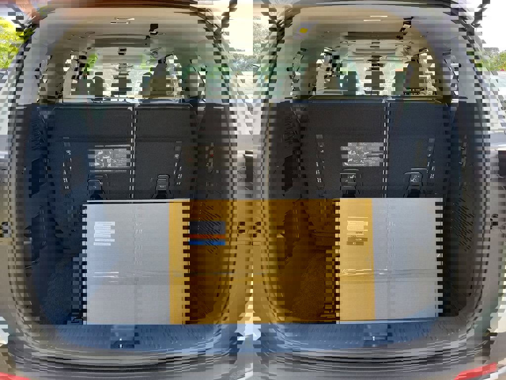 New 2026 Kia Carnival SX FWD image 14