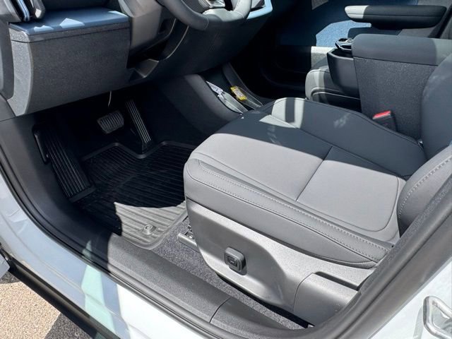 New 2025 Volvo EX30 Plus w/ Protection Package Premier image 15