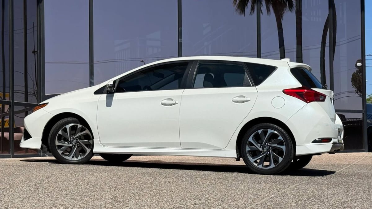 Used 2016 Scion iM image 5