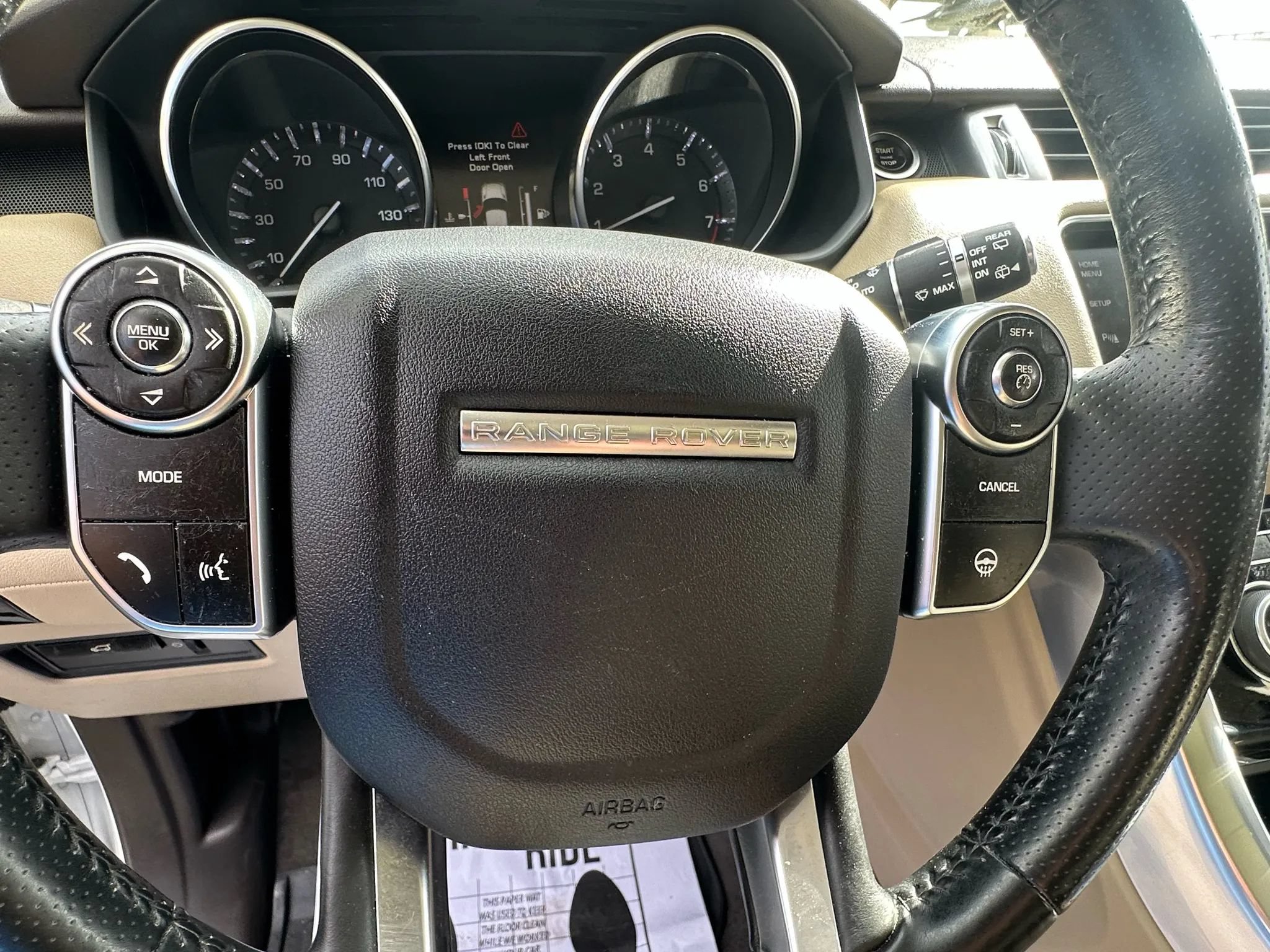 Used 2015 Land Rover Range Rover Sport AWD/4WD image 35
