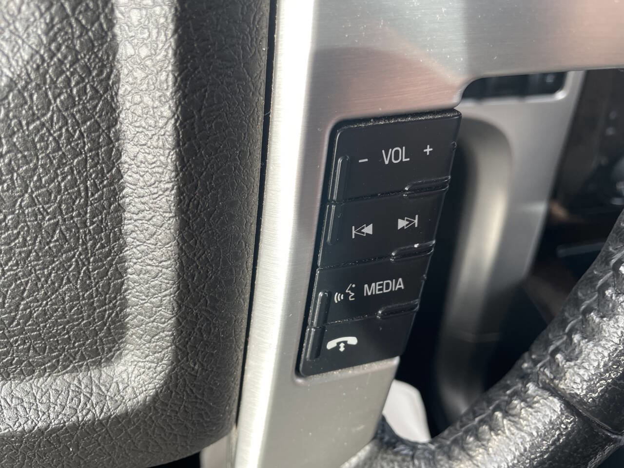 Used 2013 Ford F150 Platinum image 26