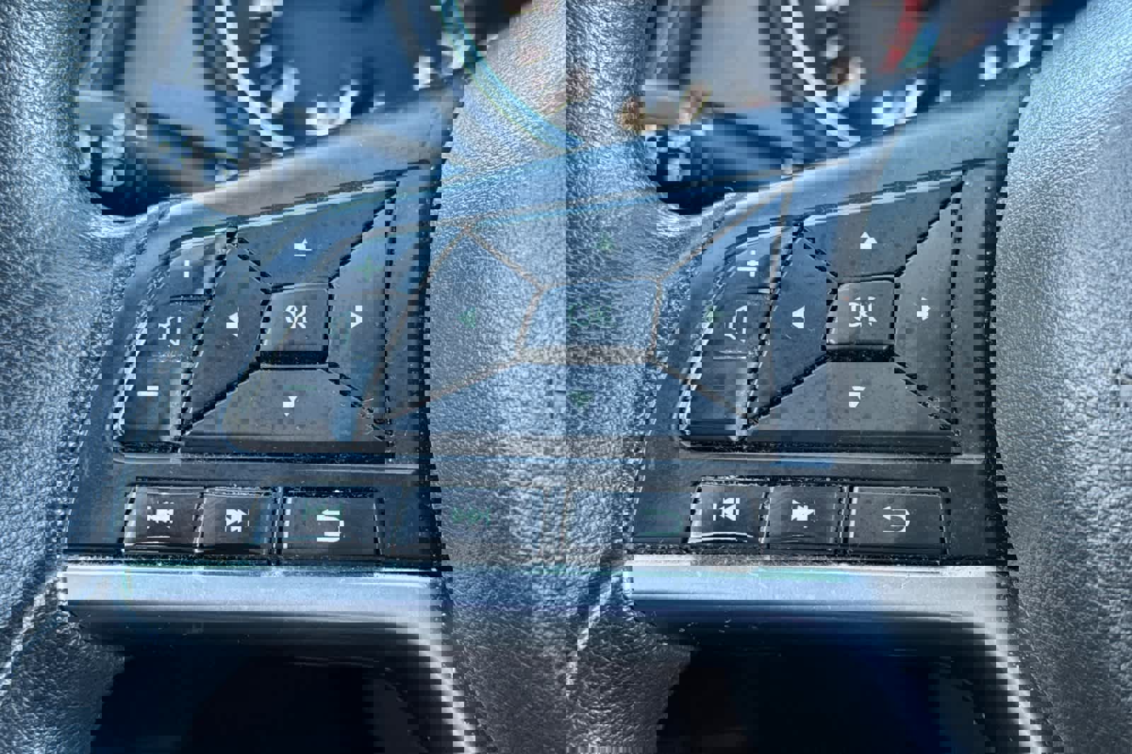 Used 2019 Nissan Rogue Sport S w/ Appearance Package image 25