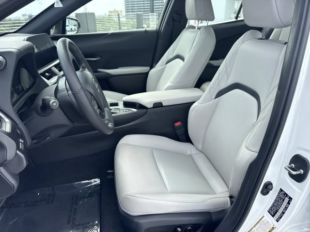 Certified 2024 Lexus UX 250h FWD image 11