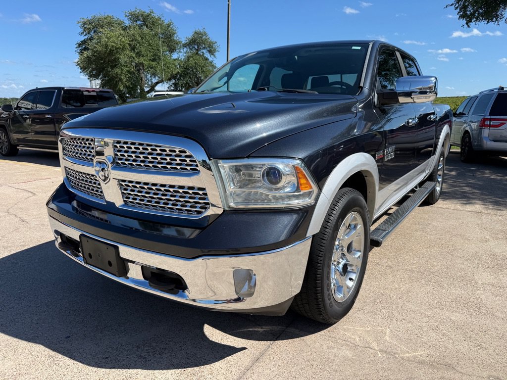 Used 2014 RAM 1500 Laramie w/ Convenience Group AWD/4WD image 3