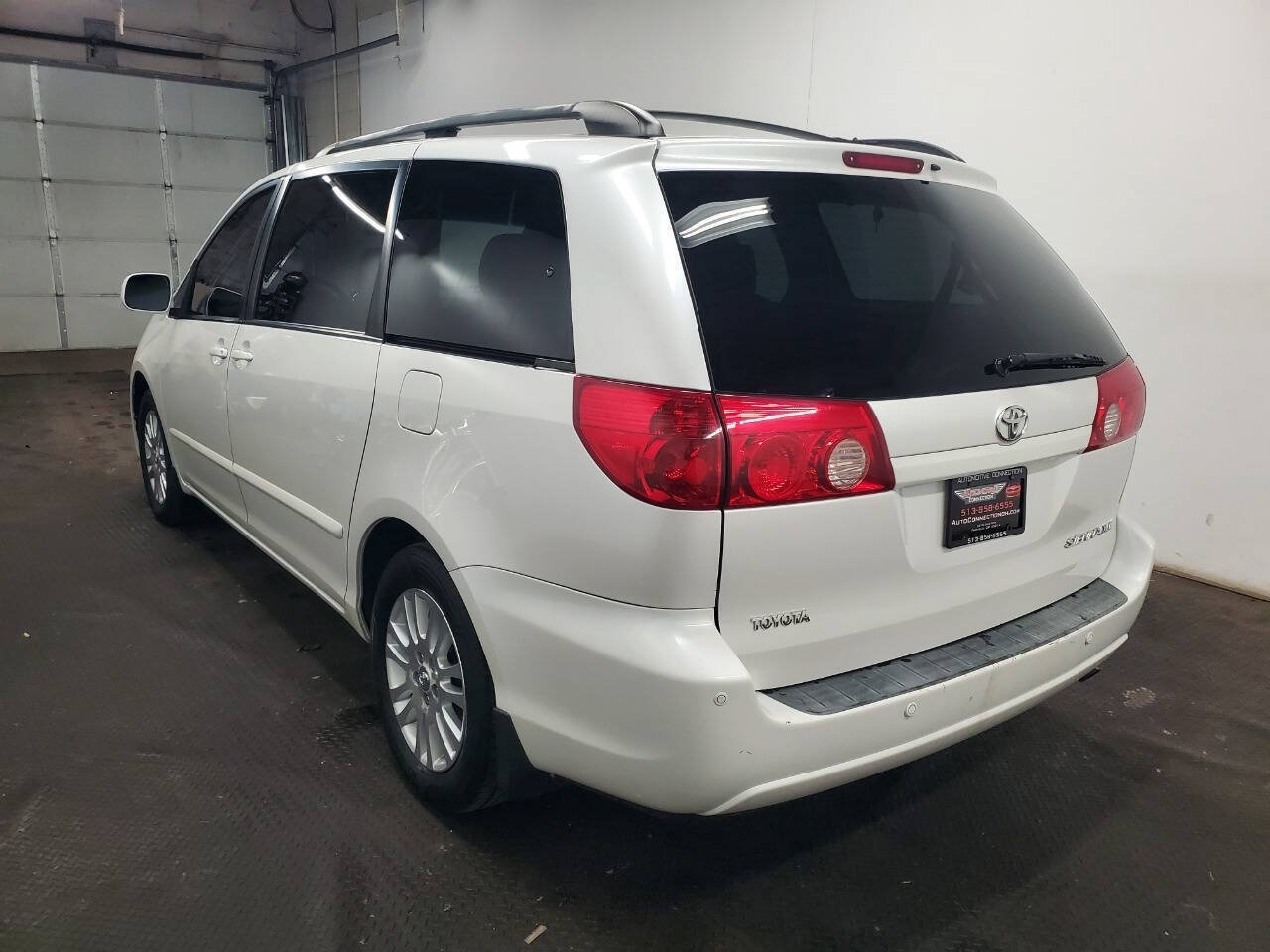Used 2007 Toyota Sienna FWD image 5