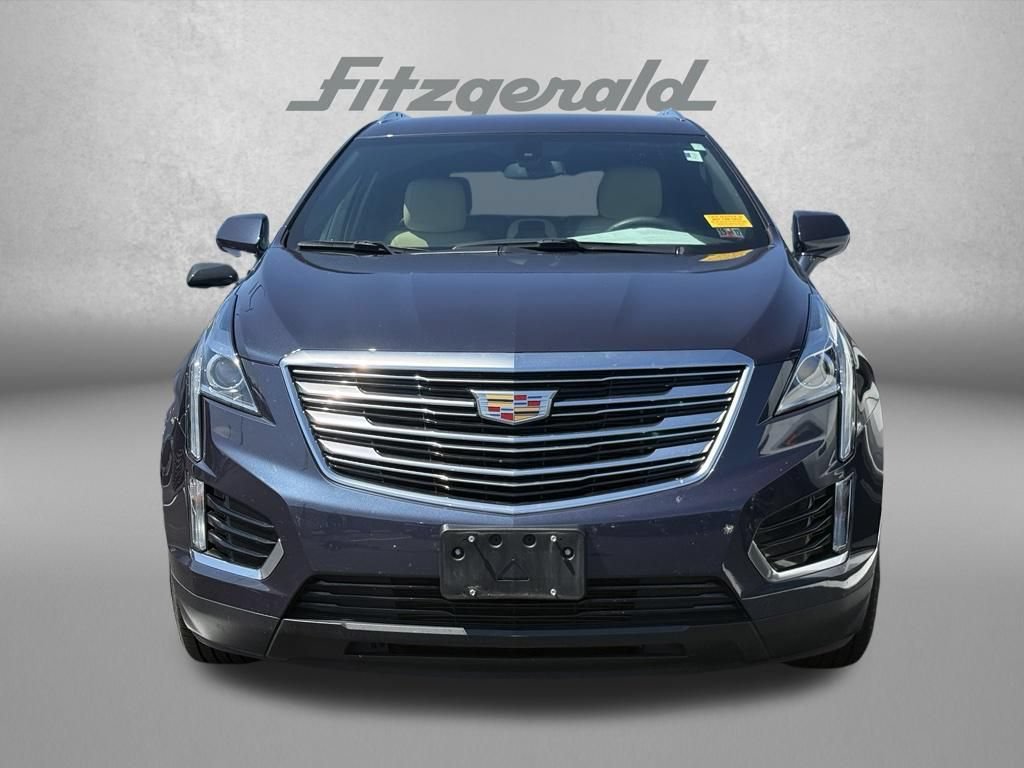 Used 2019 Cadillac XT5 AWD image 2