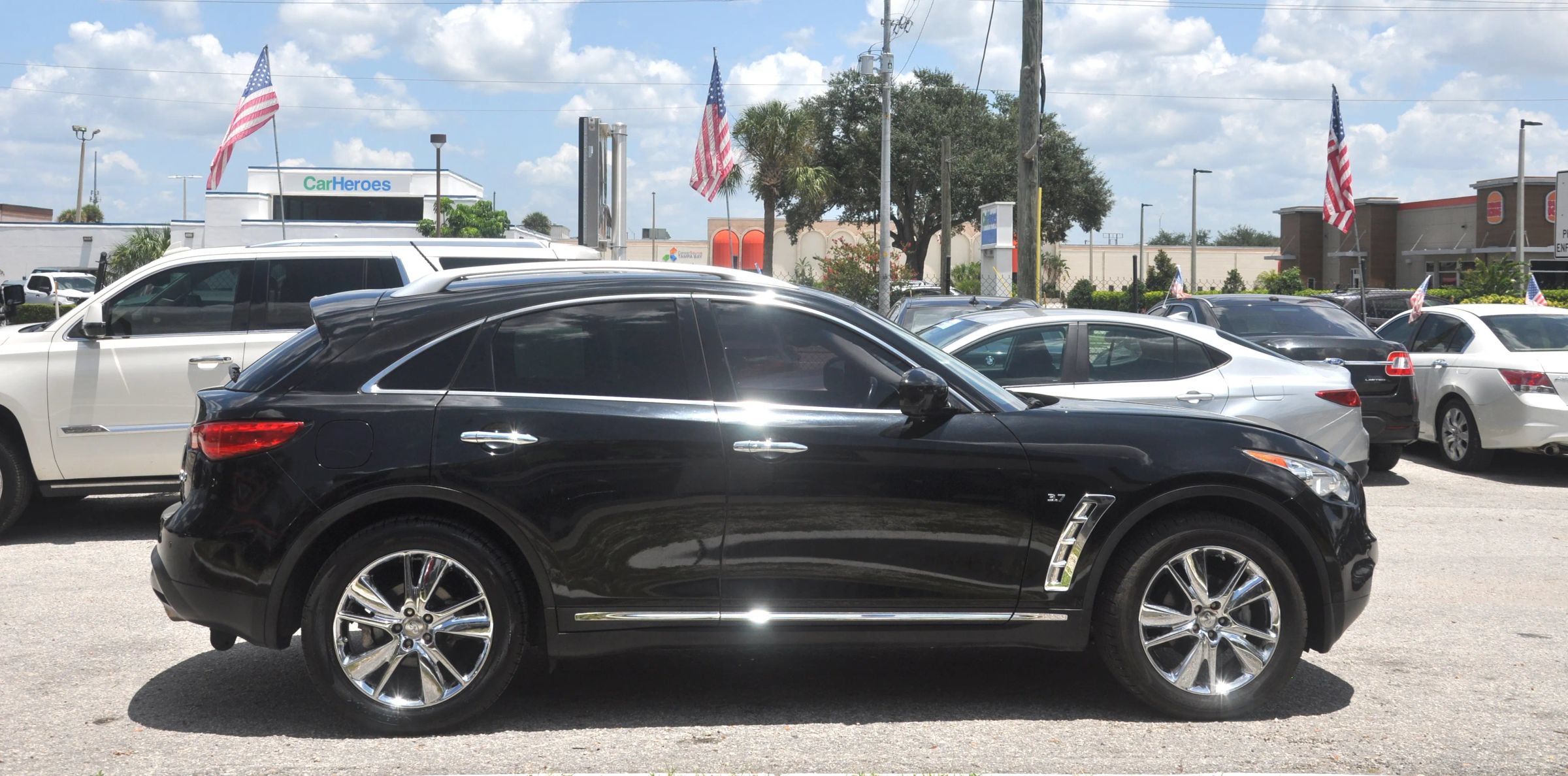 Used 2014 INFINITI QX70 AWD w/ Premium Package image 8