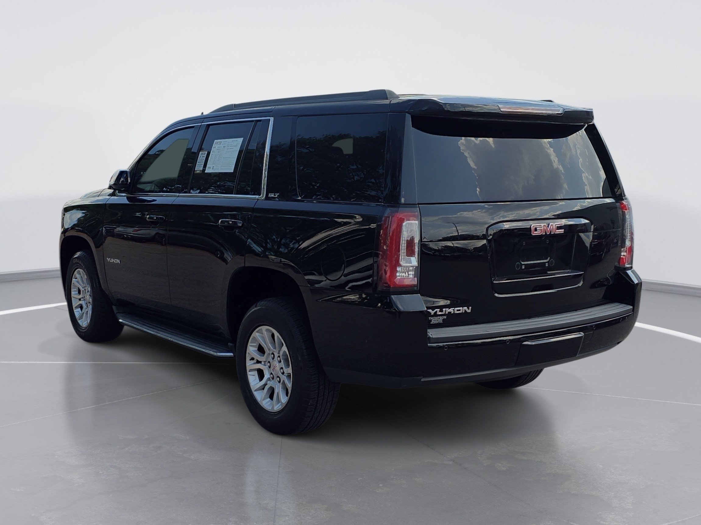 Used 2016 GMC Yukon SLT w/ Open Road Package AWD/4WD image 5