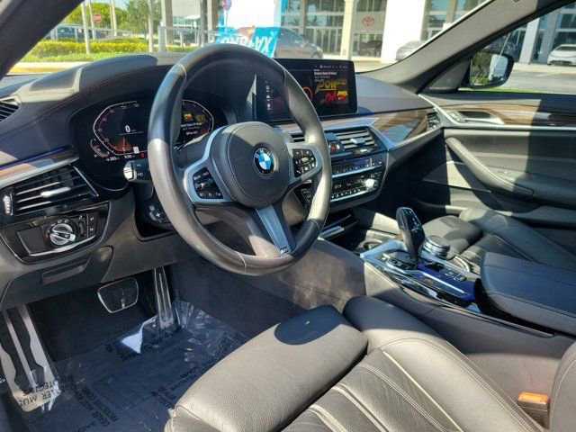 Used 2021 BMW 530i w/ M Sport Package RWD image 15