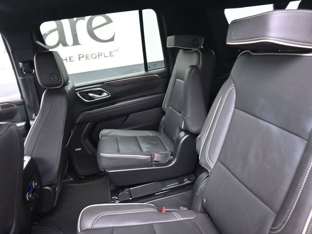 Used 2023 Chevrolet Suburban Premier image 24