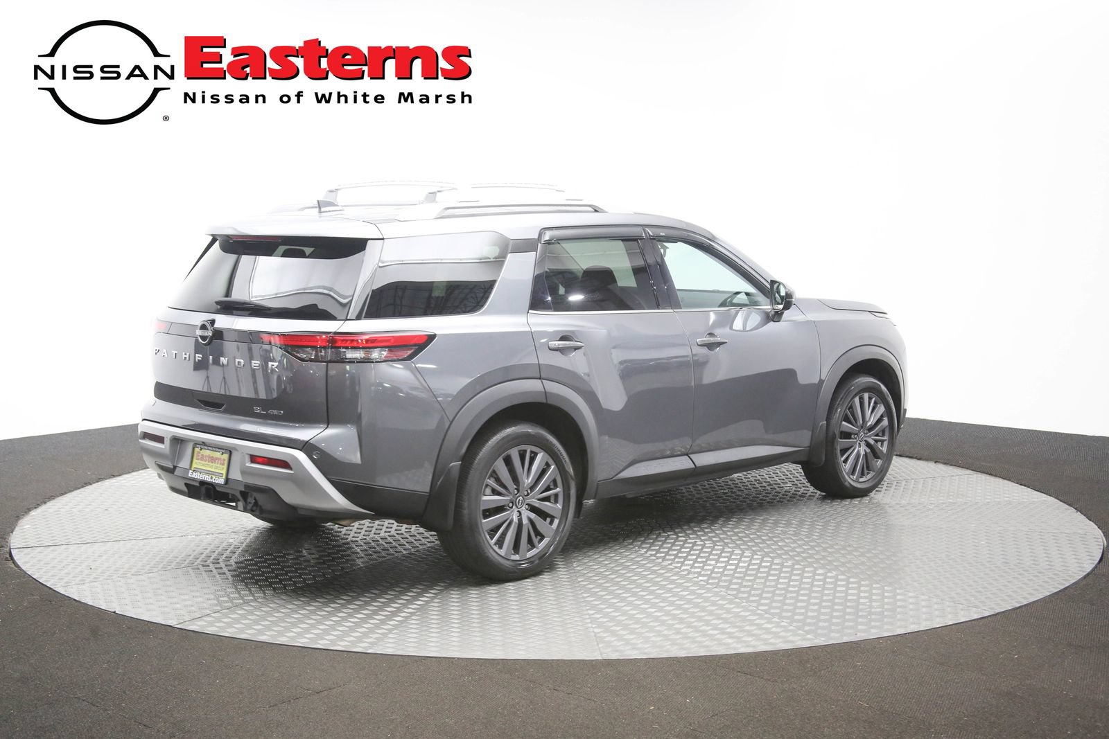 Used 2024 Nissan Pathfinder SL AWD/4WD image 41