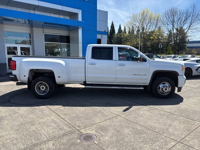 Used 2016 GMC Sierra 3500 Denali w/ Duramax Plus Package AWD/4WD image 11
