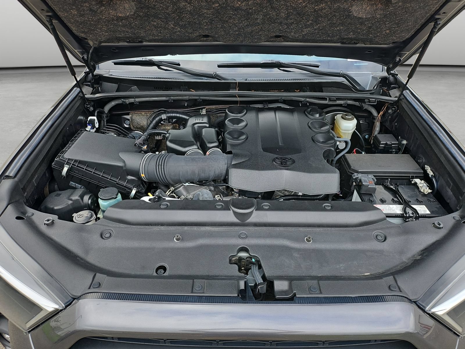 Used 2023 Toyota 4Runner SR5 RWD image 32