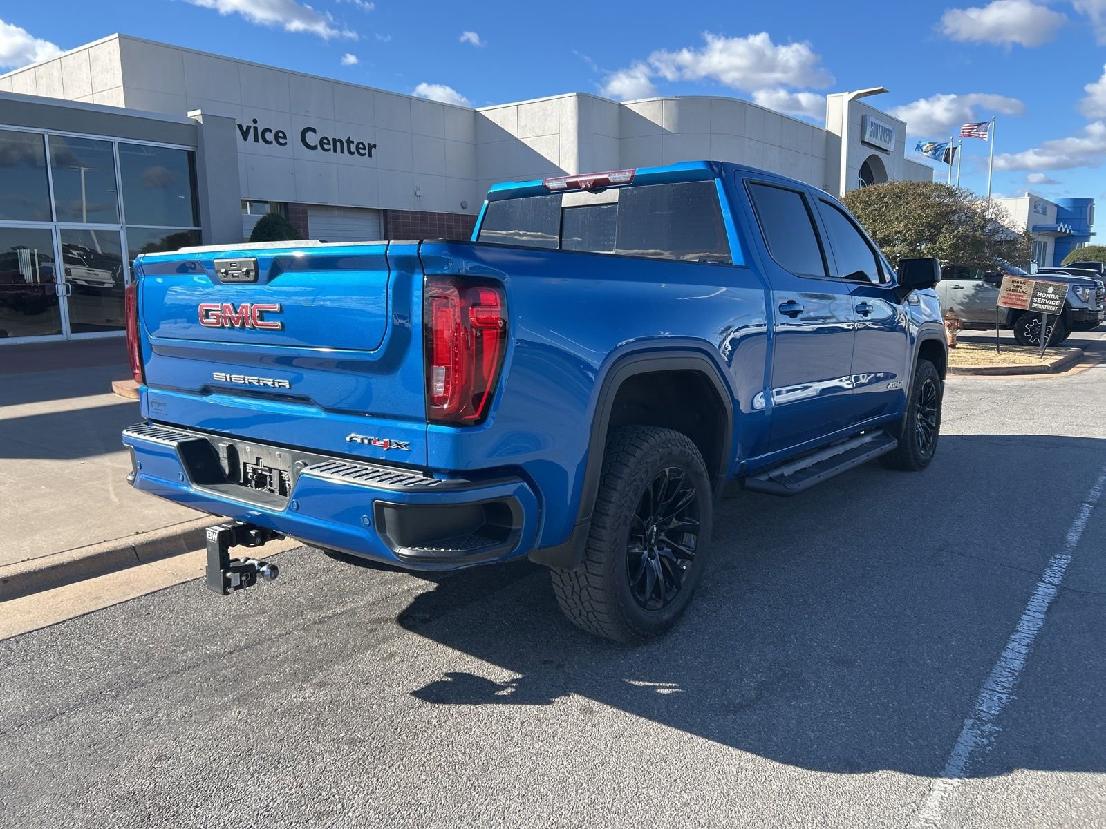 Used 2022 GMC Sierra 1500 AT4X image 5