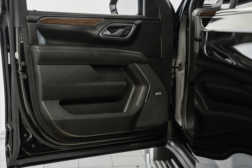 Used 2024 Chevrolet Tahoe High Country w/ Advanced Technology Package AWD/4WD image 40