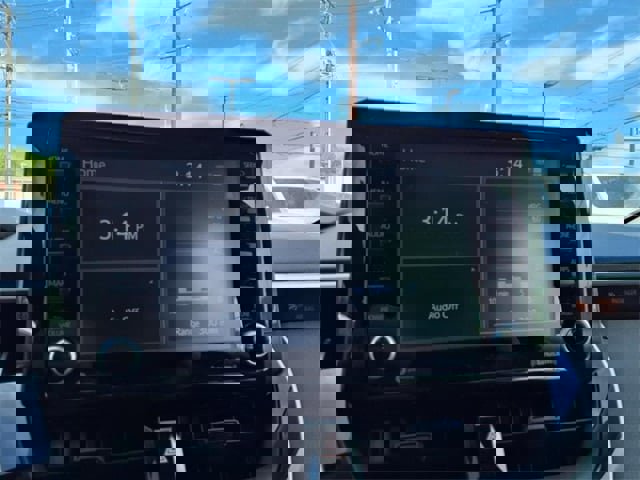 Used 2022 Toyota Corolla LE image 21