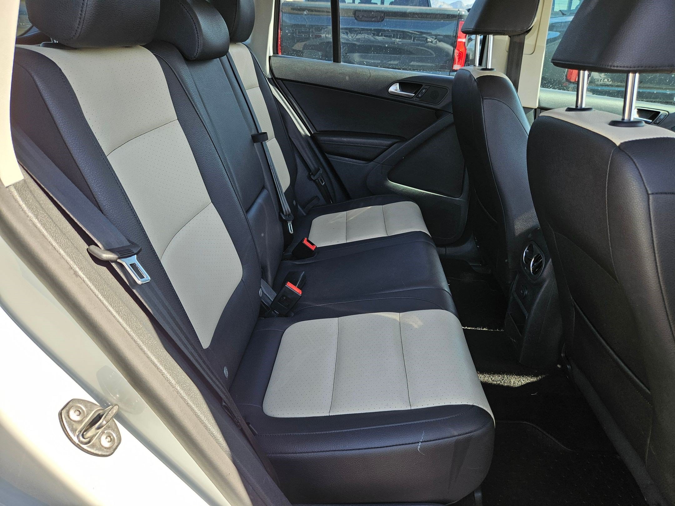 Used 2017 Volkswagen Tiguan S AWD/4WD image 29