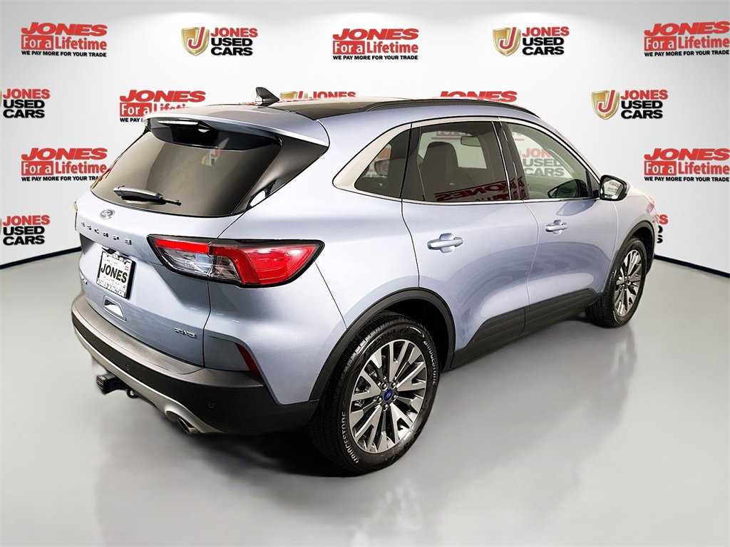 Used 2022 Ford Escape Titanium w/ Class II Trailer Tow Package image 17