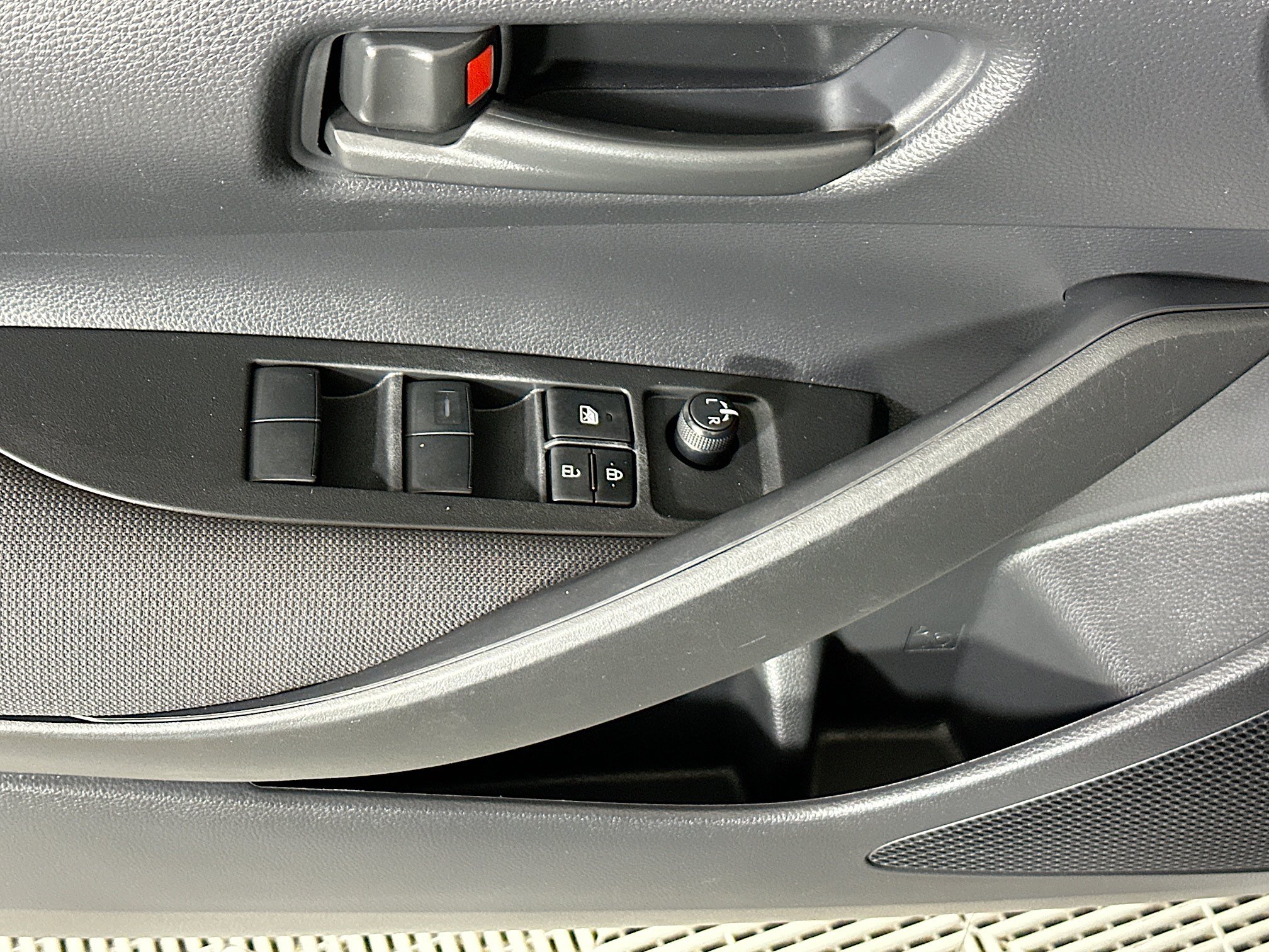 Used 2023 Toyota Corolla LE FWD image 14