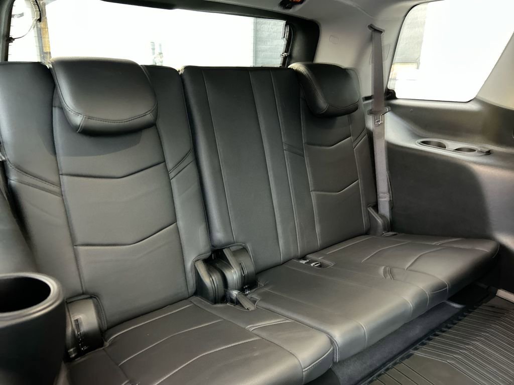 Used 2019 Cadillac Escalade Luxury w/ Escalade Sport Edition image 30