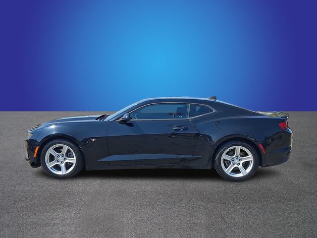 Used 2021 Chevrolet Camaro LT w/ Technology Package RWD image 7