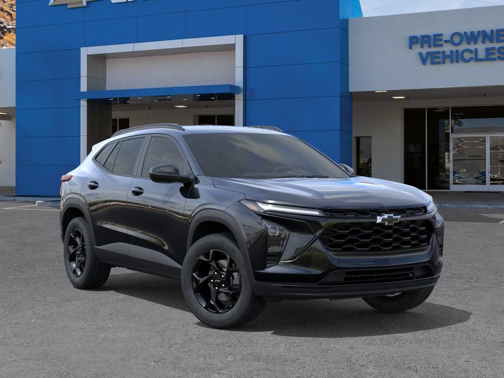 New 2026 Chevrolet Trax LT w/ Midnight Edition FWD image 7