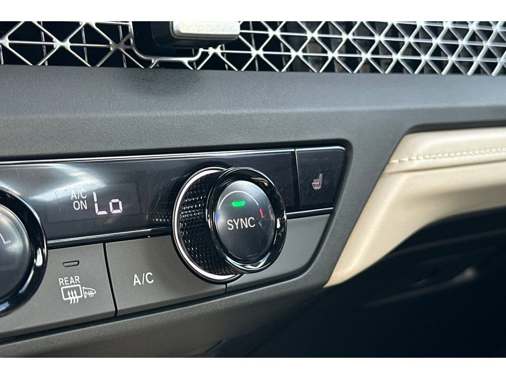 Certified 2023 Honda Accord EX image 29