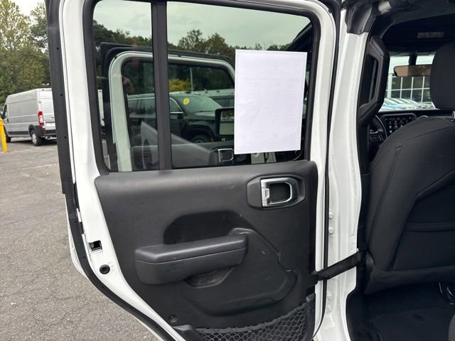 Used 2022 Jeep Wrangler Unlimited Sport image 36