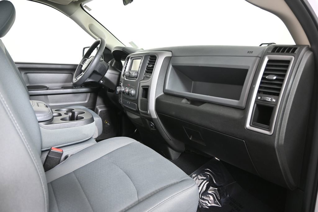 Used 2019 RAM 1500 Express w/ Express Value Package AWD/4WD image 15