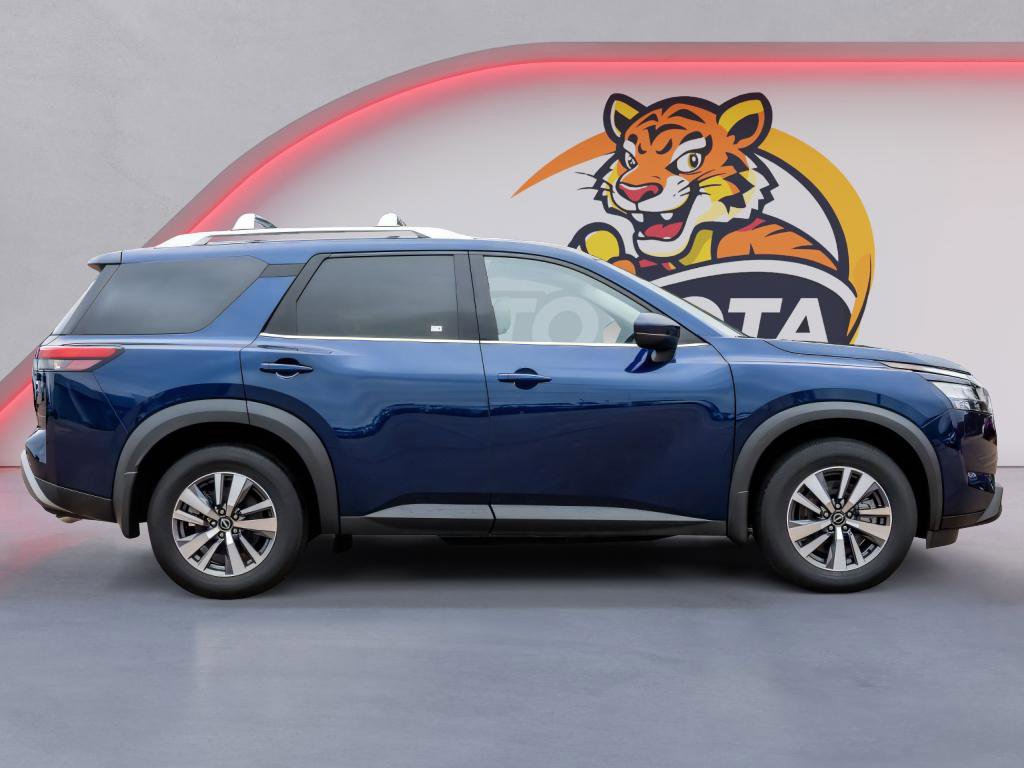 Used 2024 Nissan Pathfinder SL image 4