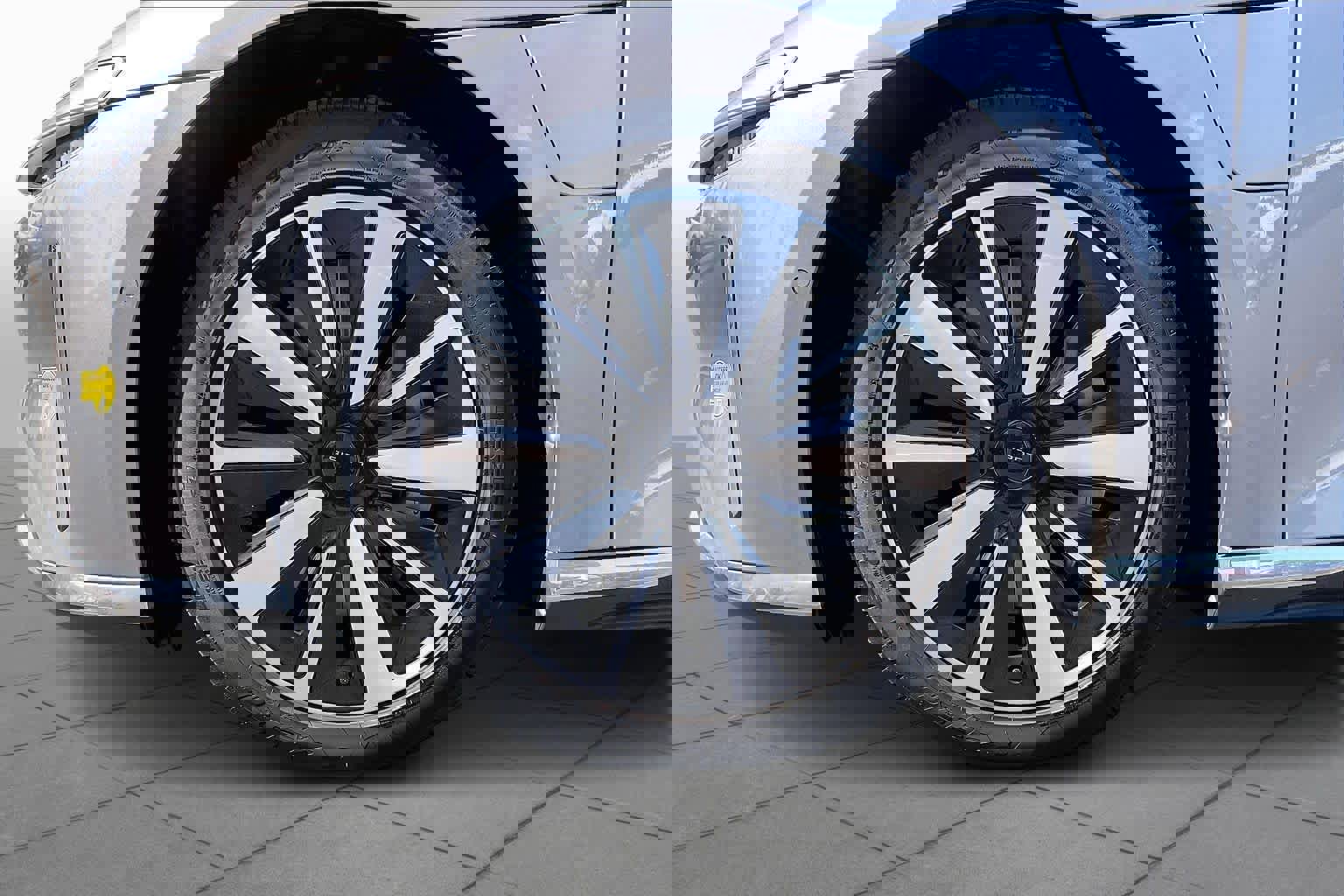 Used 2022 Lucid Air Grand Touring image 10