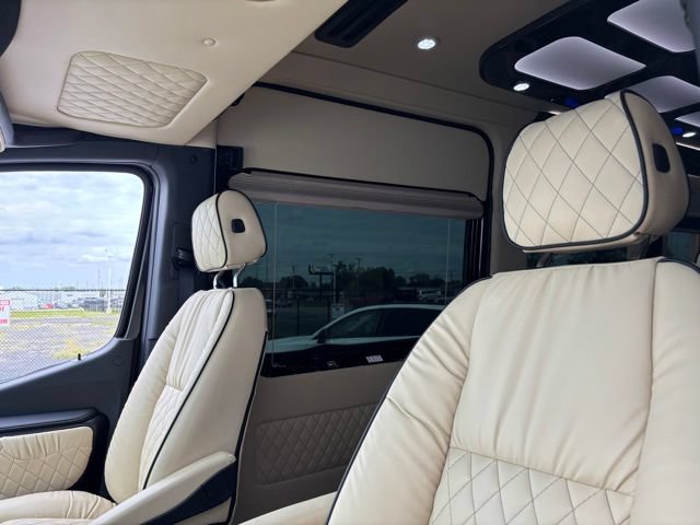 Used 2021 Mercedes-Benz Sprinter 3500 image 24