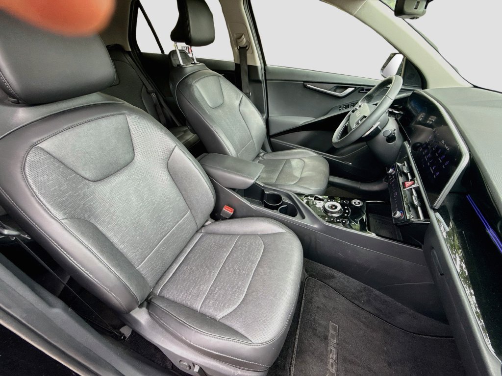 Used 2023 Kia Niro Wave w/ Wave Preserve Package FWD image 32