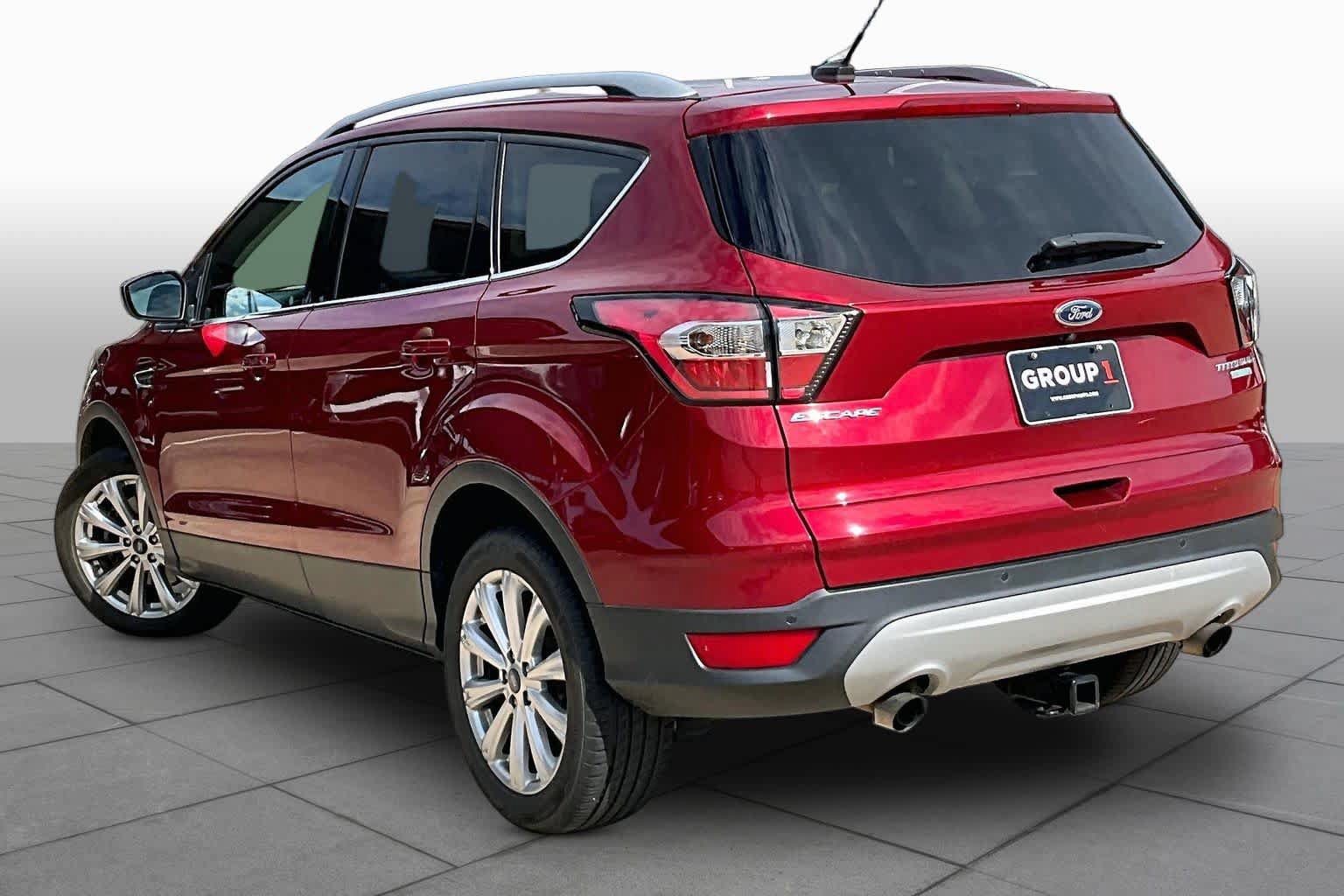 Used 2017 Ford Escape Titanium FWD image 11