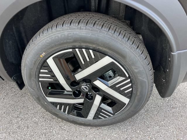 New 2026 Nissan Kicks SV w/ SV Premium Package FWD image 11