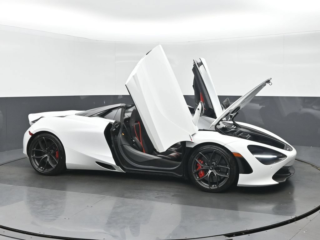 Used 2020 McLaren 720S Performance RWD image 37