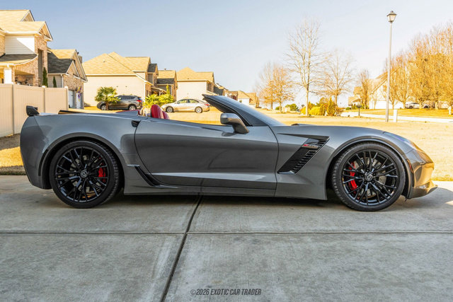 Used 2016 Chevrolet Corvette Z06 w/ 3LZ Preferred Equipment Group image 9