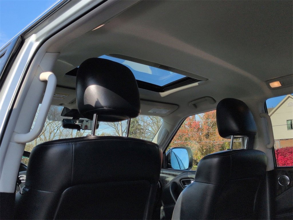 Used 2024 Nissan Armada Platinum w/ Cargo Package image 18