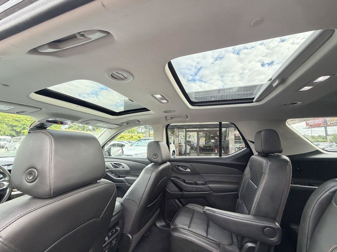 Used 2020 Chevrolet Traverse RS AWD/4WD image 14