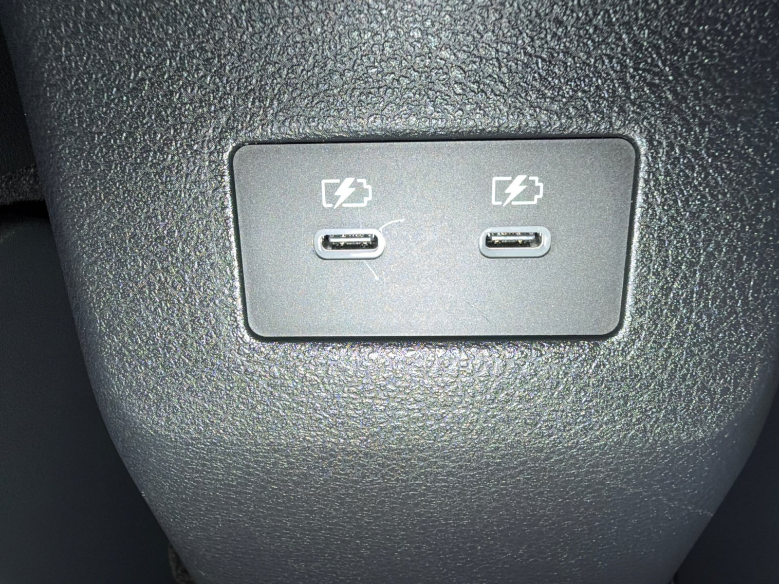 Used 2026 Nissan Kicks SR FWD image 31