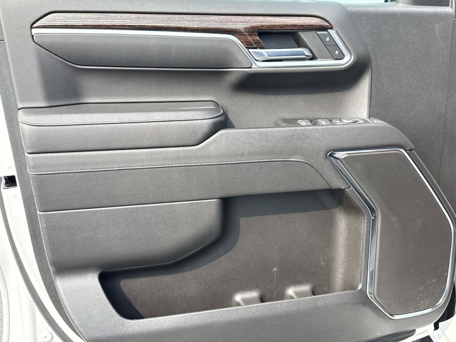 Used 2023 GMC Sierra 1500 Elevation image 15