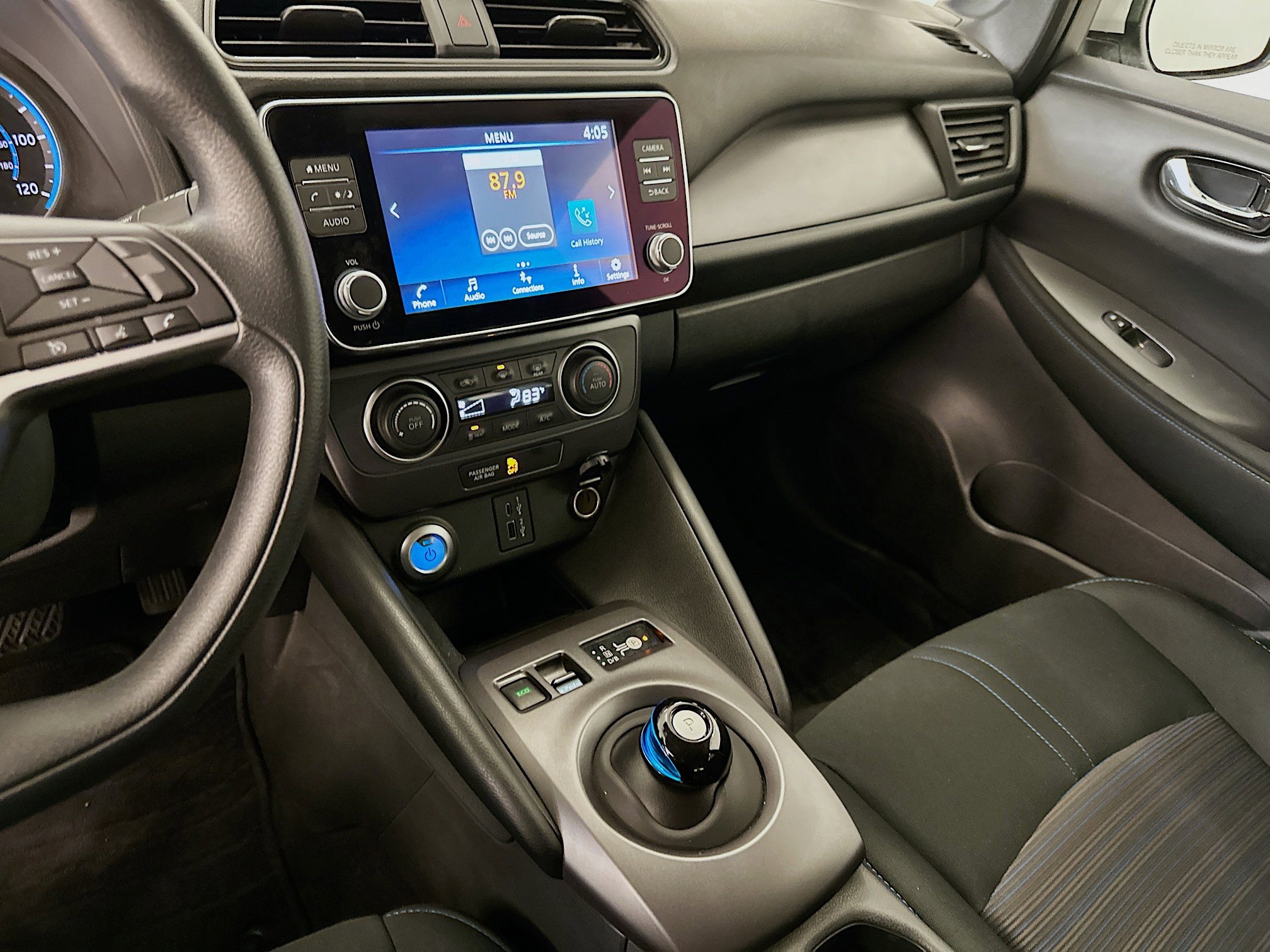 Used 2024 Nissan Leaf S image 25