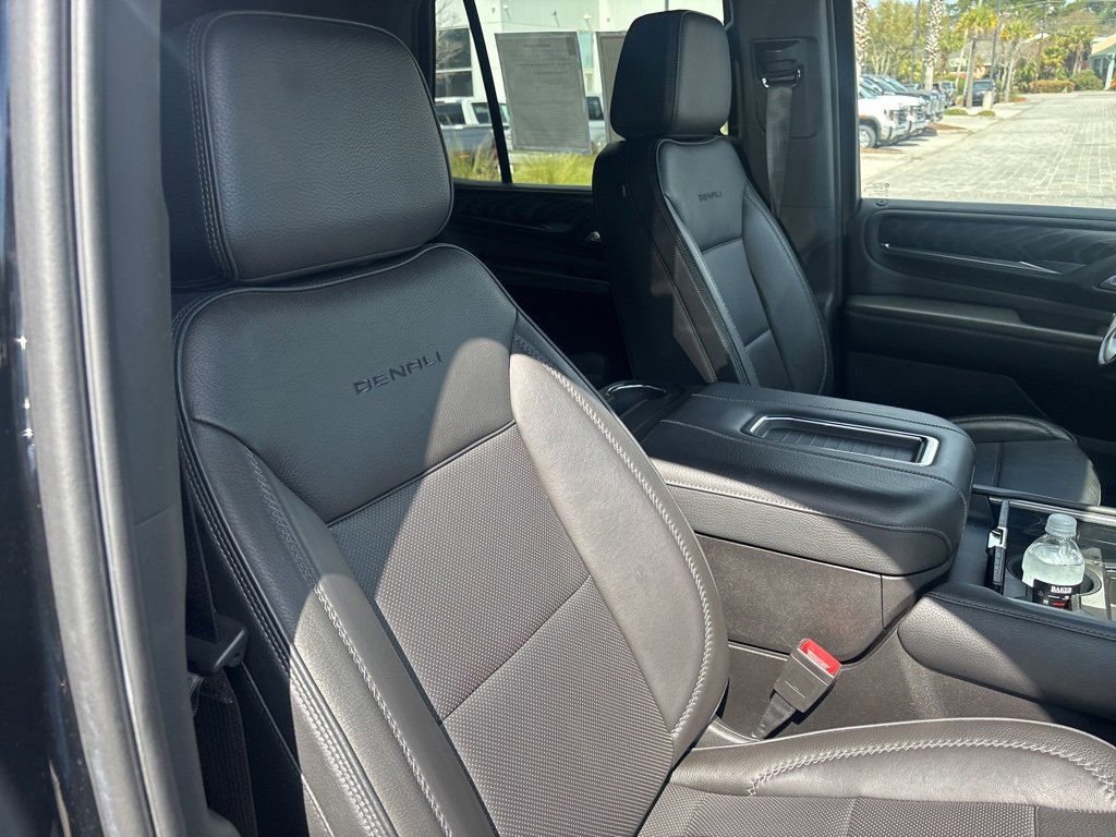Used 2023 GMC Yukon Denali image 34